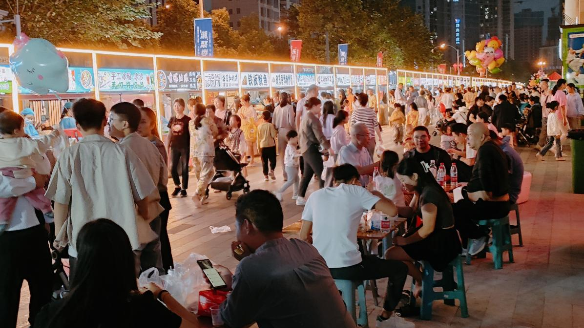 五江城市廣場獲評首批湖南省夜間消費聚集示范區